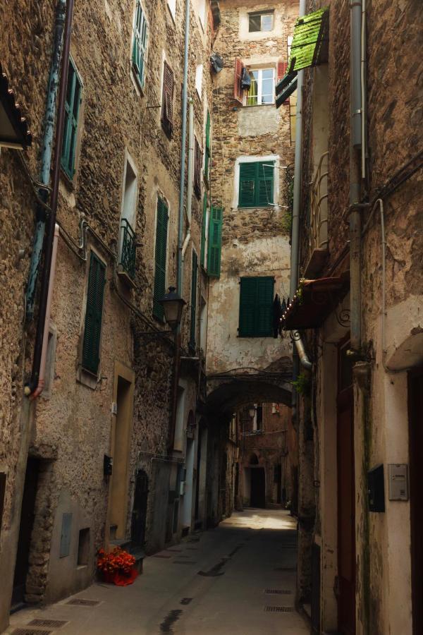 Willa La Casa Degli Alberi Dolceacqua Zewnętrze zdjęcie