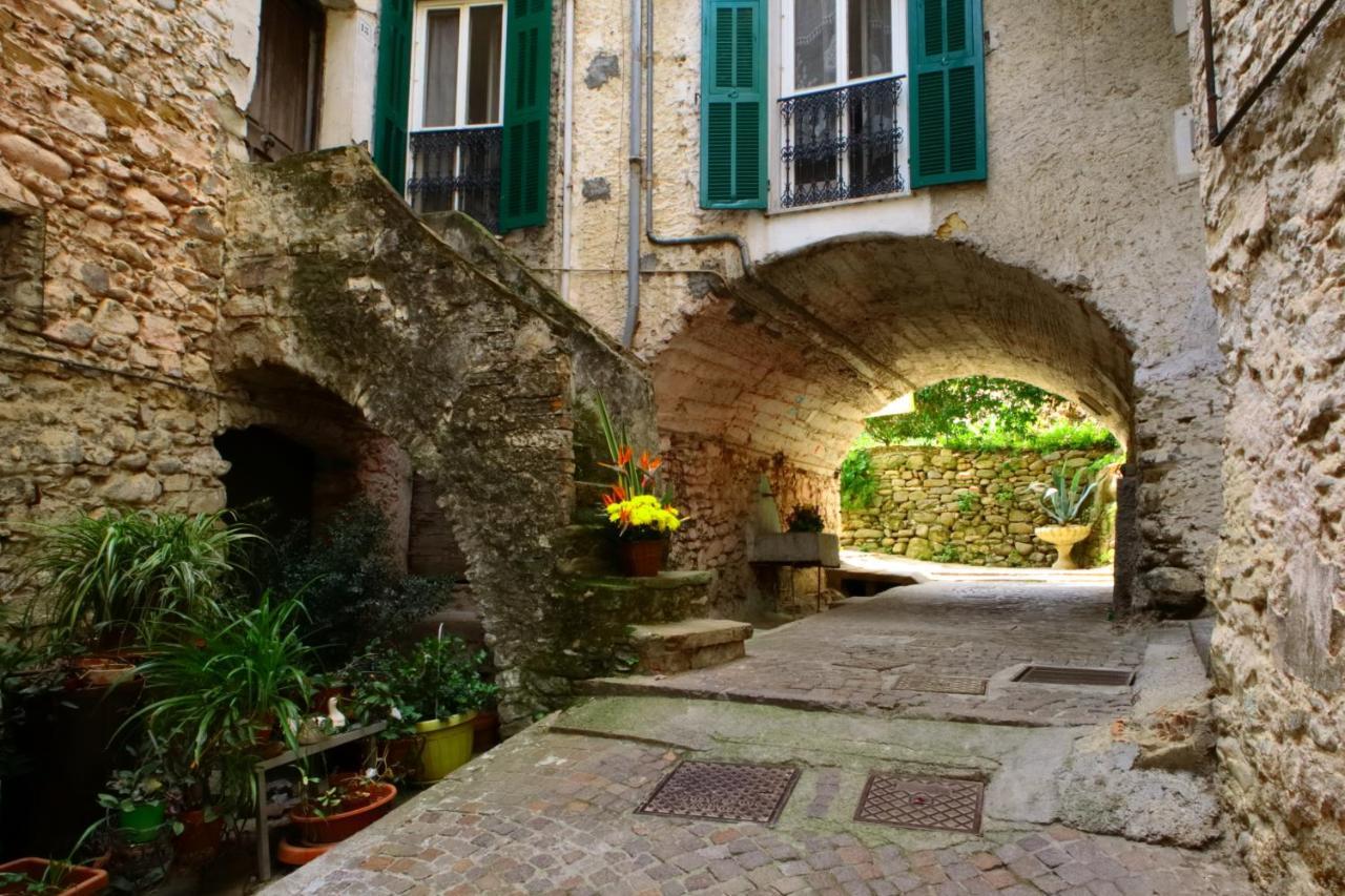 Willa La Casa Degli Alberi Dolceacqua Zewnętrze zdjęcie